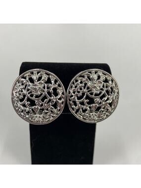 Sarah Coventry silver tone clip on earrings